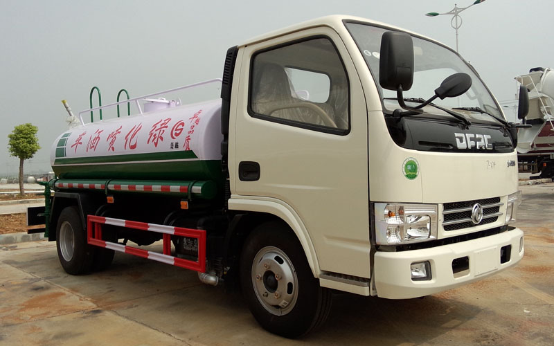 東風(fēng)多利卡5方綠化灑水車